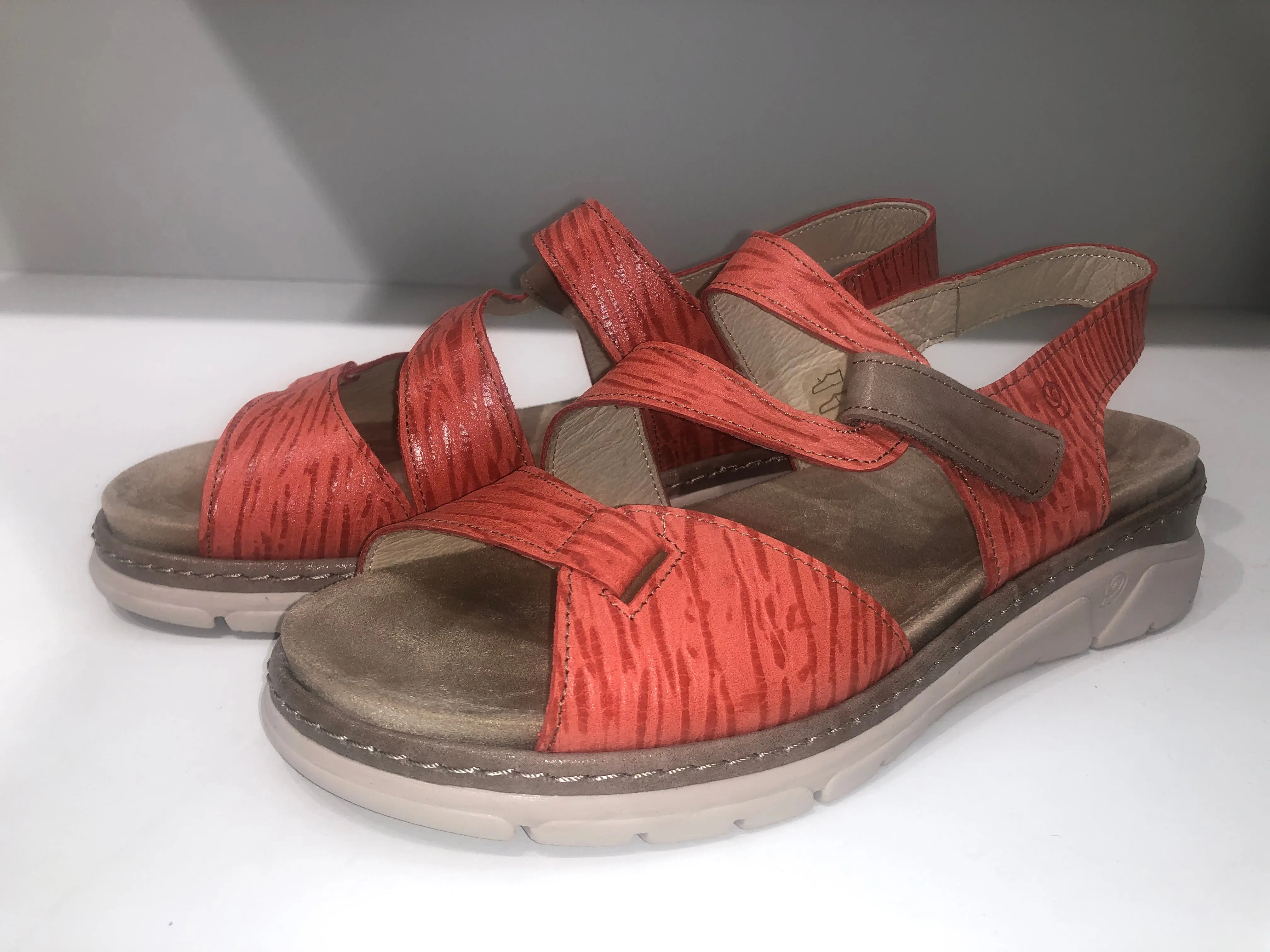 3372 RED