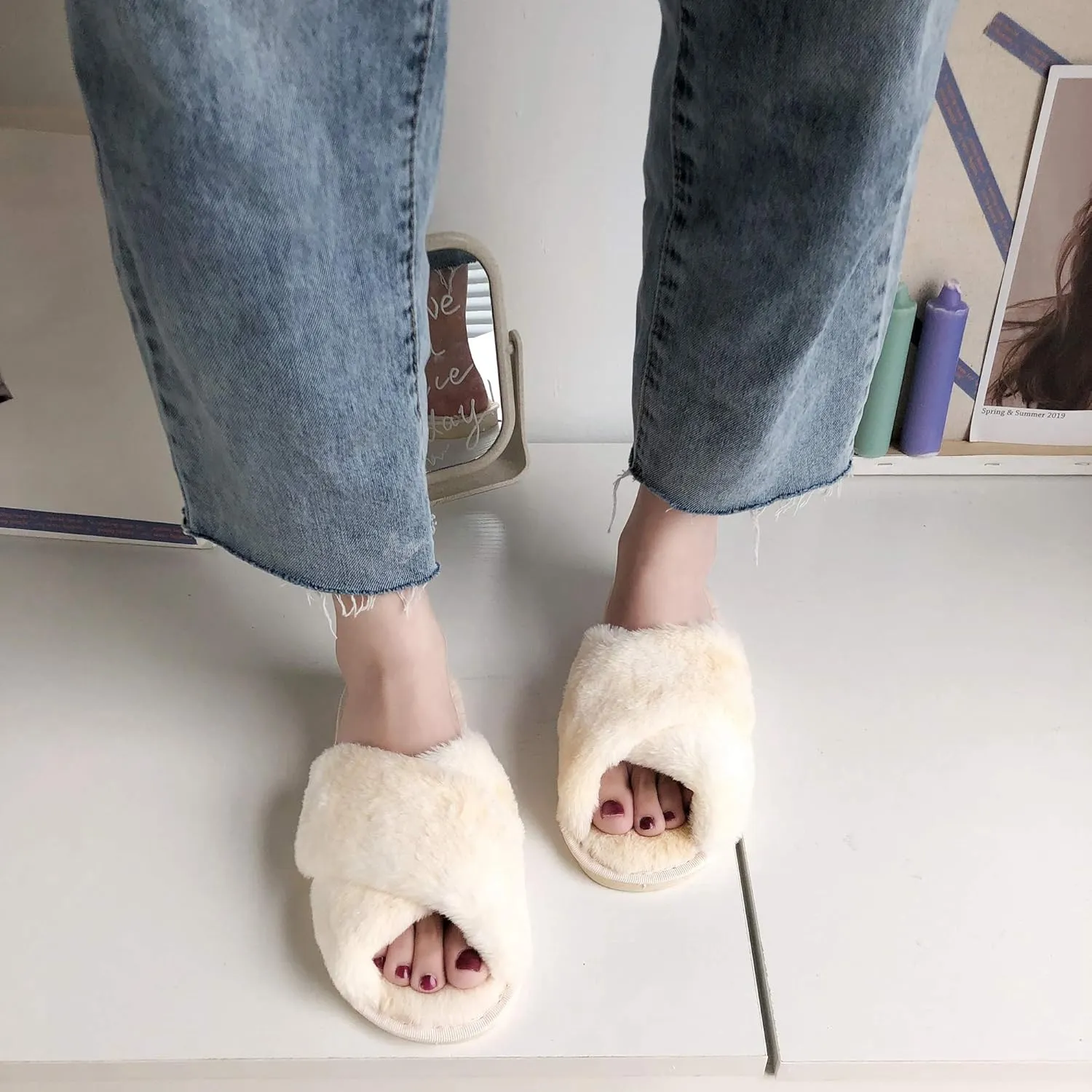 Fericzot Women's Fuzzy Fluffy Furry Fur Slippers Flip Flop Winter Warm Cozy House Memory Foam Sandals Slides Soft Flat Comfy Anti-Slip Spa Indoor Outdoor Slip on