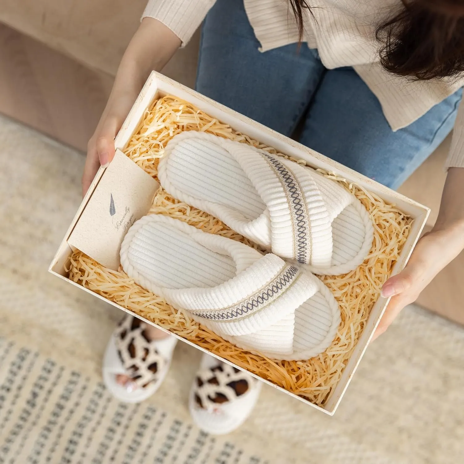 Slippers for Women Memory Foam House Bedroom Corduroy Crossbands Open Toe Slides Sandals Shoes Comfy Trendy Gift for womens Anti-Skid sole